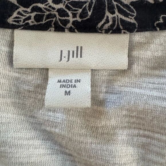 J. Jill Blue & White Butterfly Graphic Long Sleeve Top size Medium - Picture 7 of 9